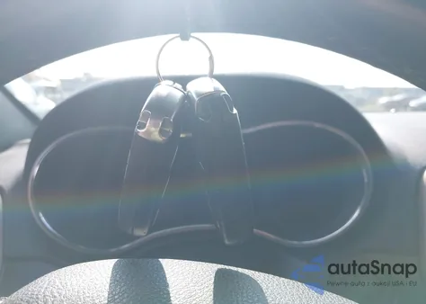 2016 Jeep Grand Cherokee Laredo z USA, uszkodzony, nr VIN 1C4RJFAG2GC338964